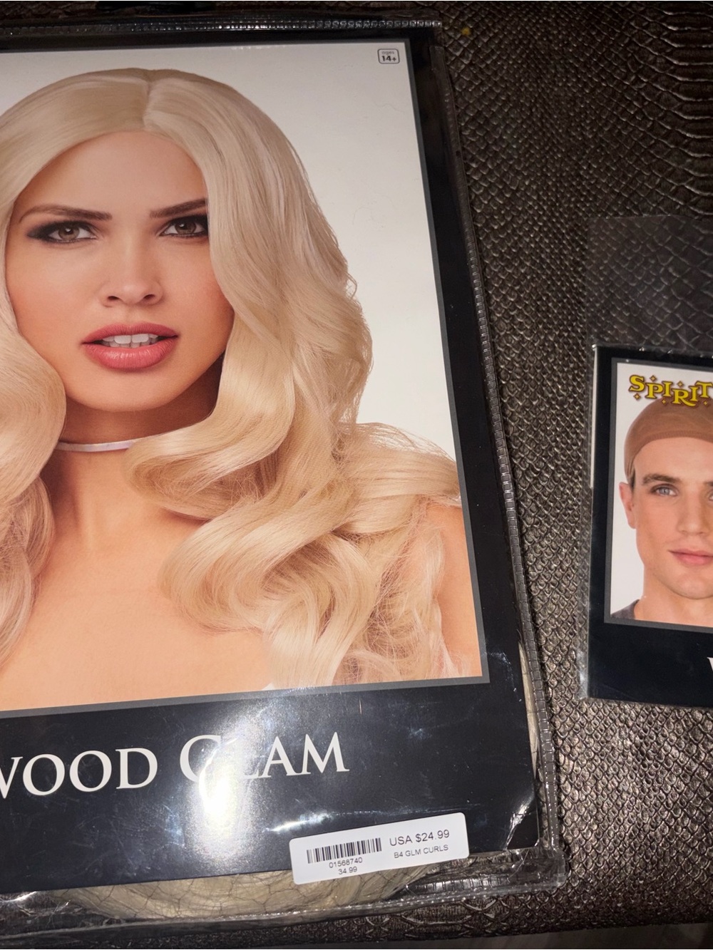 Hollywood Glam Blonde Women's Wig - Soft Cream Blonde and wig cap brand new